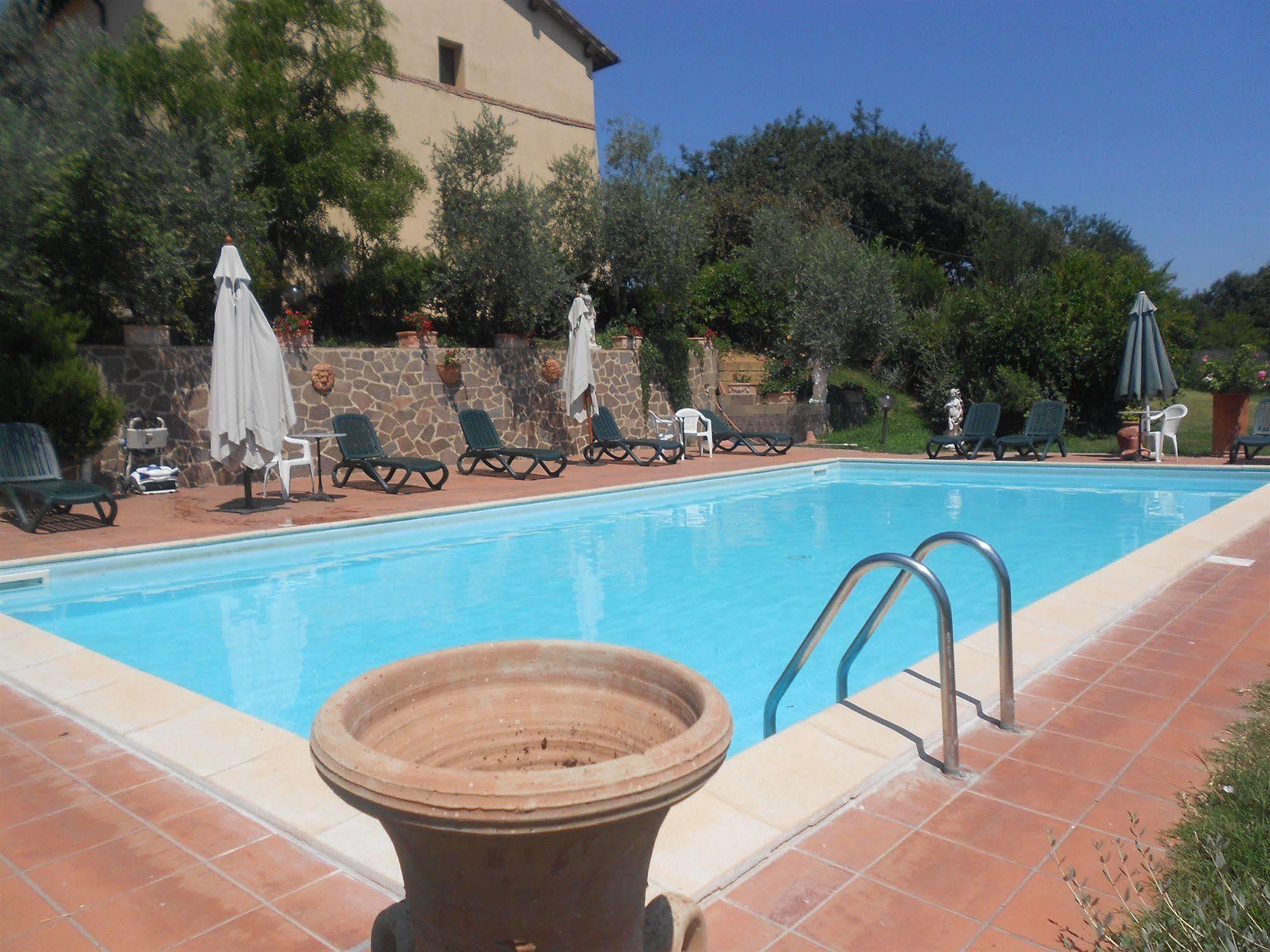 Il Colombaio, Siena -Appartamenti E Camere- Isola d'Arbia Eksteriør billede